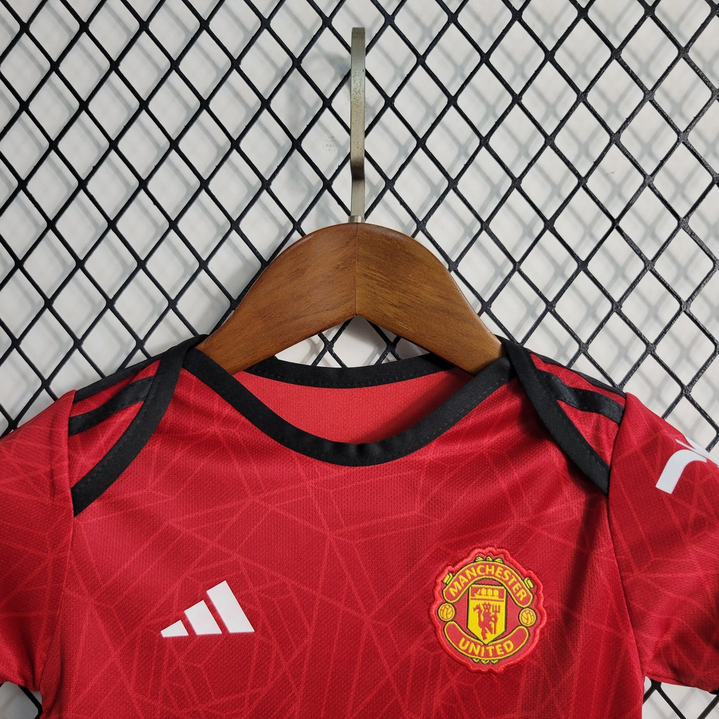 23-24 Baby Manchester United home